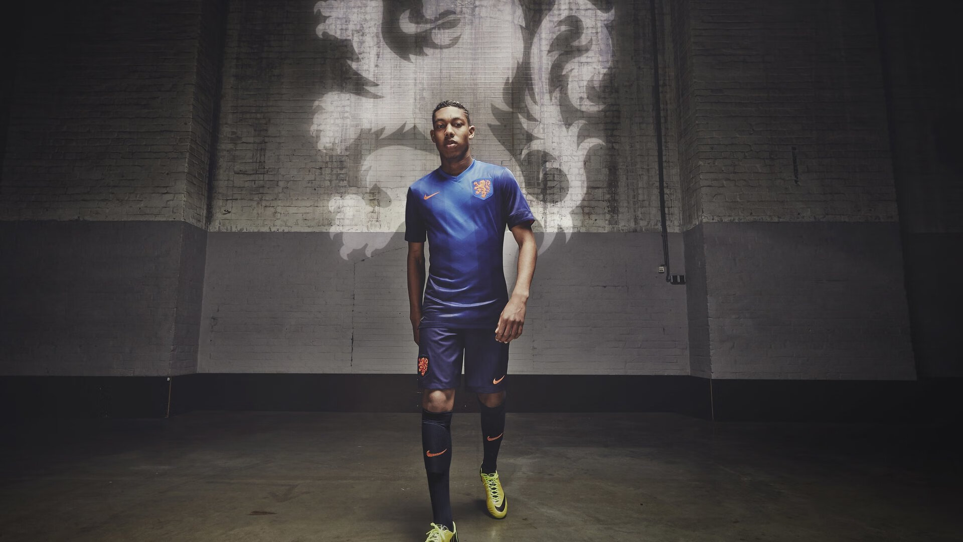 开云官网入口-中国足球职业联赛推广一线队与青训梯队对抗赛，国内足球青训排名